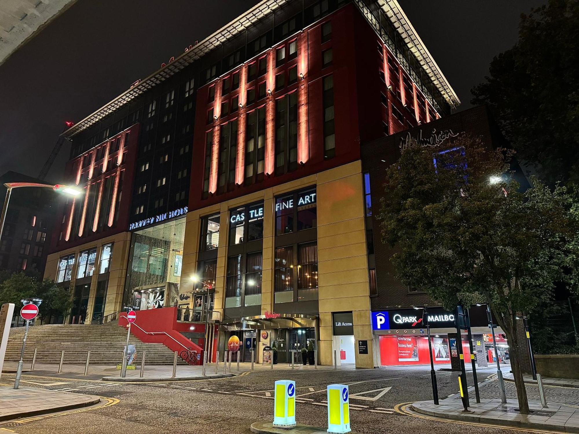 Centre - Centenary Plaza Luxury - Free Gym